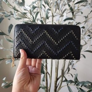 2/$25 Urban Expressions Textured Wallet